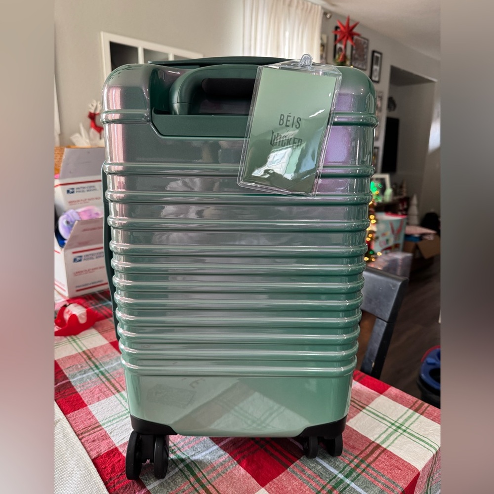 BEIS Small Carry On Wicked Green